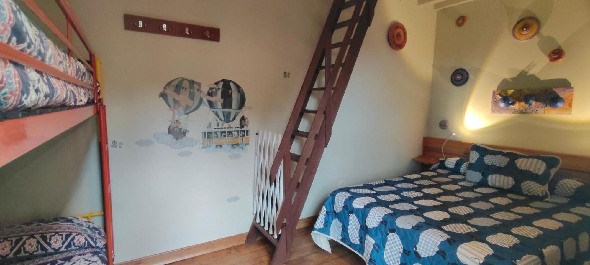 Apartamentos Rosa Jove กาบาญาส ภายนอก รูปภาพ
